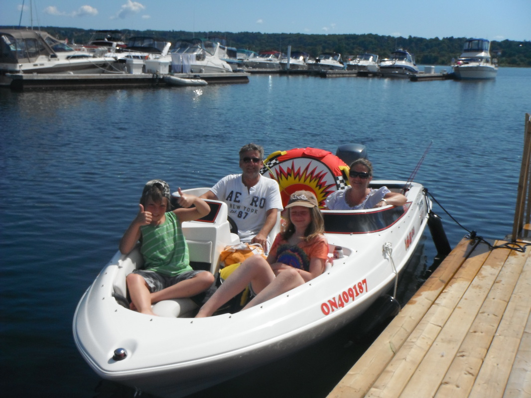 Don't forget you can rent this bowrider boat as in a package or all on it's own!